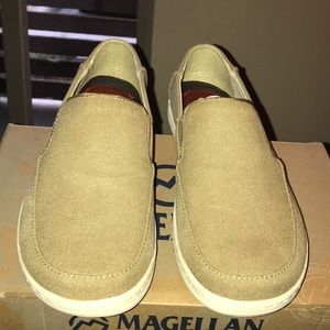 Magellan Outdoors casual slip-on shoes